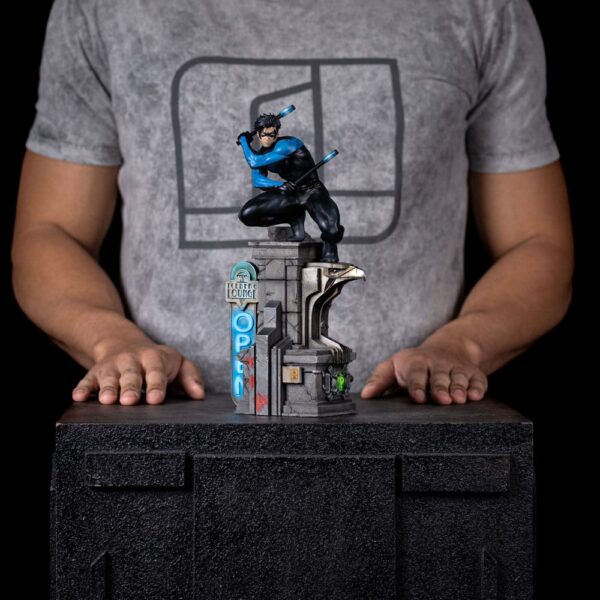 DC Comics Art Scale Szobor 1/10 Nightwing 27 cm DC Comics Art Scale Szobor 1/10 Nightwing 27 cm