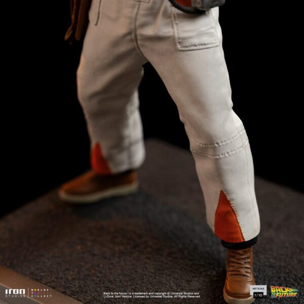 Back to the Future Art Scale Szobor 1/10 Doc Brown 22 cm
