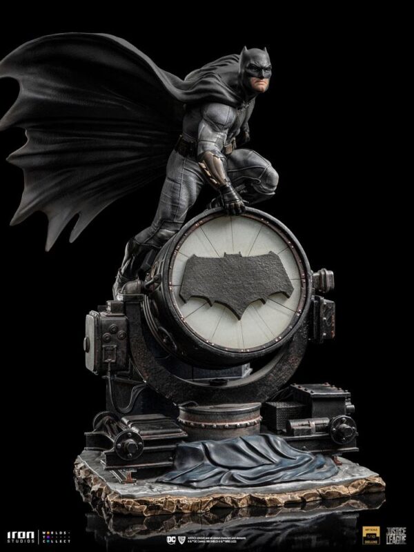 Zack Snyder's Justice League Deluxe Art Scale Szobor 1/10 Batman on Batsignal 28 cm Zack Snyder's Justice League Deluxe Art Scale Szobor 1/10 Batman on Batsignal 28 cm