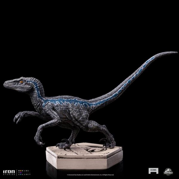 Jurassic World Icons Szobor Velociraptor Blue 9 cm Jurassic World Icons Szobor Velociraptor Blue 9 cm