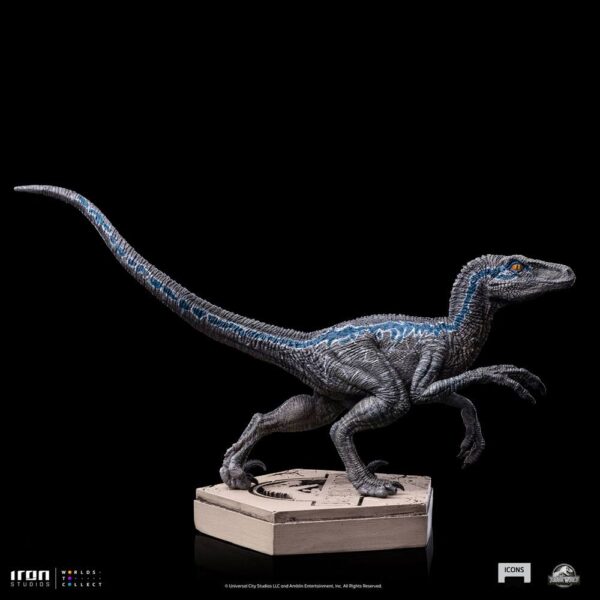Jurassic World Icons Szobor Velociraptor Blue 9 cm Jurassic World Icons Szobor Velociraptor Blue 9 cm