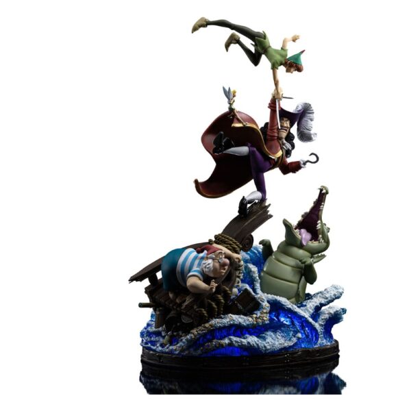 Disney Deluxe Art Scale Szobor 1/10 Peter Pan vs. Hook 42 cm