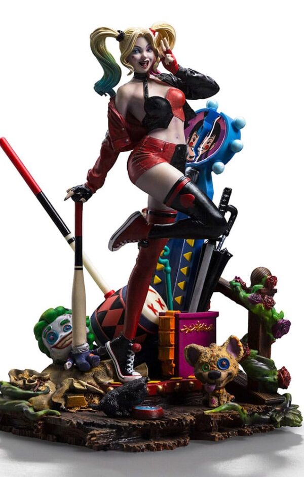 DC Comics Deluxe Art Scale Szobor 1/10 Harley Quinn (Gotham City Sirens) 22 cm DC Comics Deluxe Art Scale Szobor 1/10 Harley Quinn (Gotham City Sirens) 22 cm