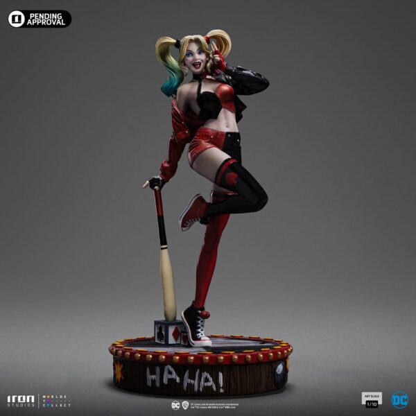 DC Comics Art Scale Szobor 1/10 Harley Quinn (Gotham City Sirens) 22 cm DC Comics Art Scale Szobor 1/10 Harley Quinn (Gotham City Sirens) 22 cm
