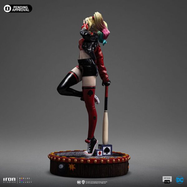 DC Comics Art Scale Szobor 1/10 Harley Quinn (Gotham City Sirens) 22 cm DC Comics Art Scale Szobor 1/10 Harley Quinn (Gotham City Sirens) 22 cm