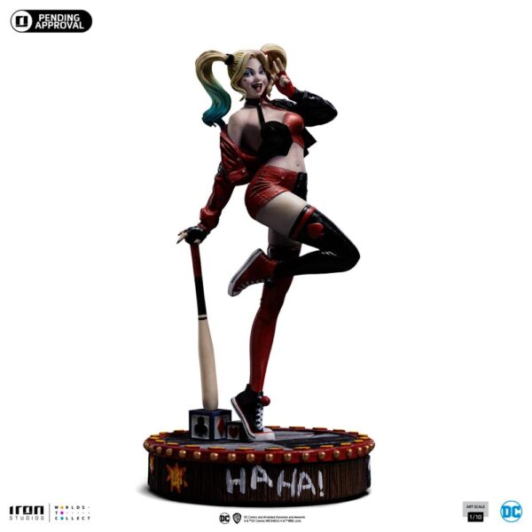 DC Comics Art Scale Szobor 1/10 Harley Quinn (Gotham City Sirens) 22 cm DC Comics Art Scale Szobor 1/10 Harley Quinn (Gotham City Sirens) 22 cm