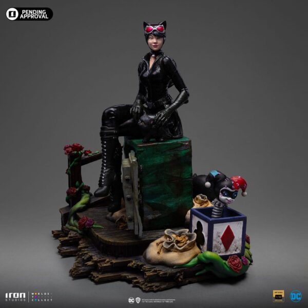 DC Comics Deluxe Art Scale Szobor 1/10 Catwoman (Gotham City Sirens) 21 cm DC Comics Deluxe Art Scale Szobor 1/10 Catwoman (Gotham City Sirens) 21 cm