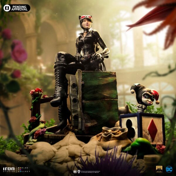 DC Comics Deluxe Art Scale Szobor 1/10 Catwoman (Gotham City Sirens) 21 cm DC Comics Deluxe Art Scale Szobor 1/10 Catwoman (Gotham City Sirens) 21 cm