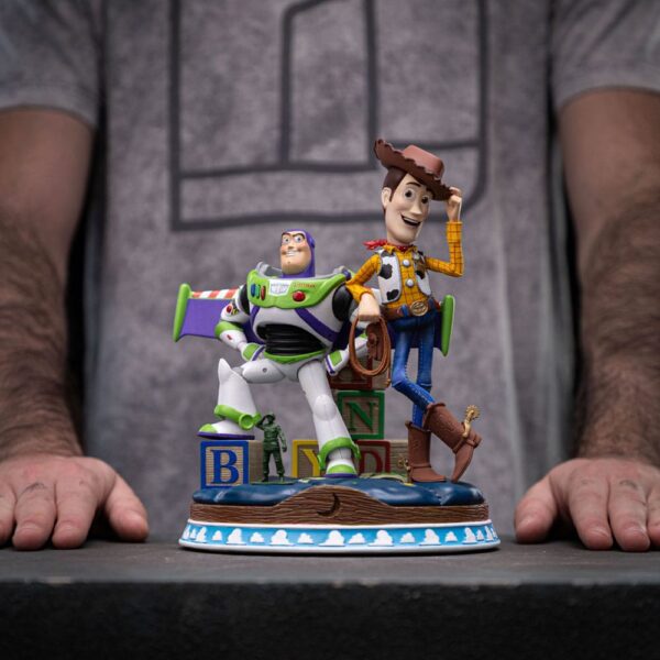 Toy Story Deluxe Art Scale Szobor 1/10 Buzz & Woody 38 cm Toy Story Deluxe Art Scale Szobor 1/10 Buzz & Woody 38 cm