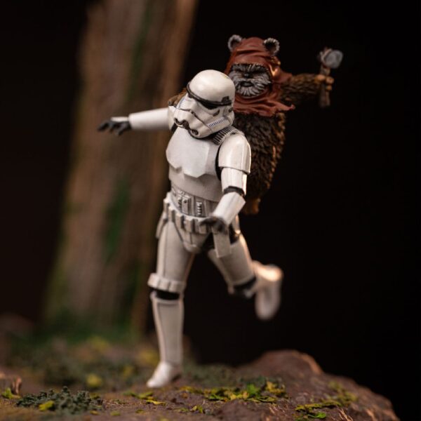 Star Wars Demi Art Scale Szobor 1/20 AT-ST and Chewbacca 53 cm Star Wars Demi Art Scale Szobor 1/20 AT-ST and Chewbacca 53 cm