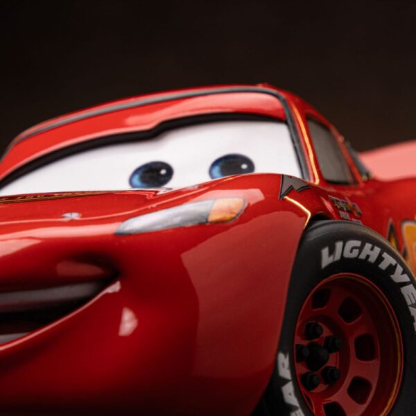 Cars Art Scale Szobor 1/10 Lightning Mcqueen 11 cm Cars Art Scale Szobor 1/10 Lightning Mcqueen 11 cm