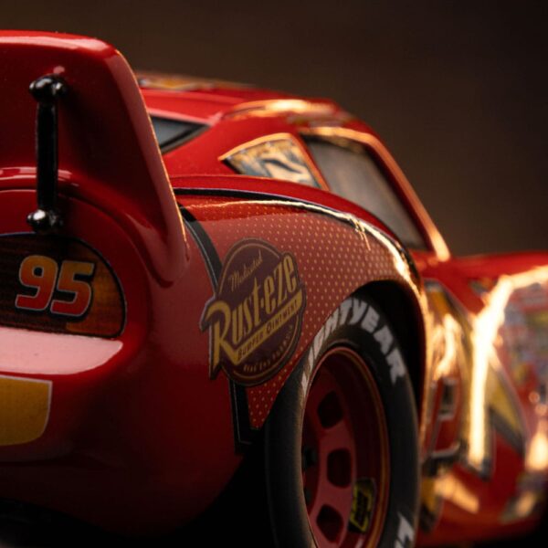 Cars Art Scale Szobor 1/10 Lightning Mcqueen 11 cm Cars Art Scale Szobor 1/10 Lightning Mcqueen 11 cm