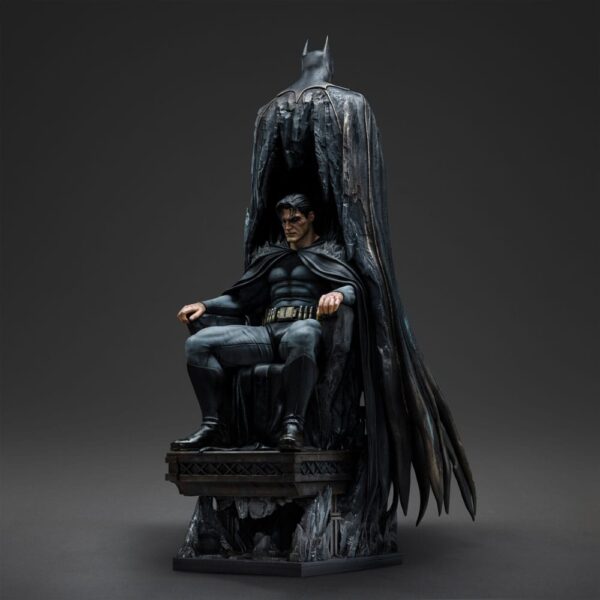 DC Comics Legacy Replika Szobor 1/4 Batman and Bruce Wayne 79 cm DC Comics Legacy Replika Szobor 1/4 Batman and Bruce Wayne 79 cm
