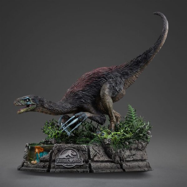 Jurassic World: Dominion Demi Art Scale Szobor 1/20 Therizinosaurus 29 cm