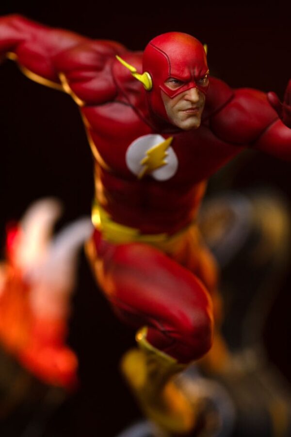 DC Comics Art Scale Szobor 1/10 Flash 25 cm DC Comics Art Scale Szobor 1/10 Flash 25 cm