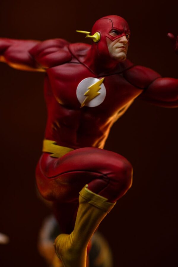 DC Comics Art Scale Szobor 1/10 Flash 25 cm DC Comics Art Scale Szobor 1/10 Flash 25 cm