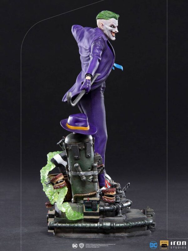 DC Comics Deluxe Art Scale Szobor 1/10 The Joker 23 cm