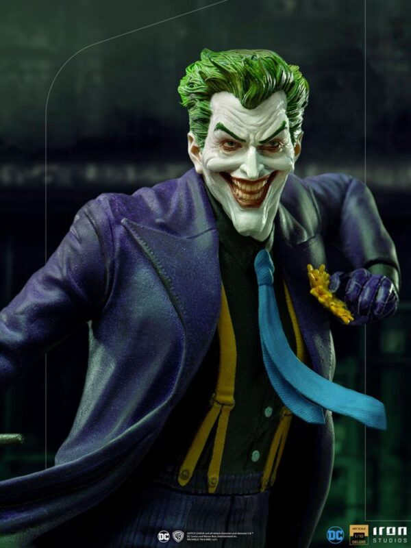 DC Comics Deluxe Art Scale Szobor 1/10 The Joker 23 cm