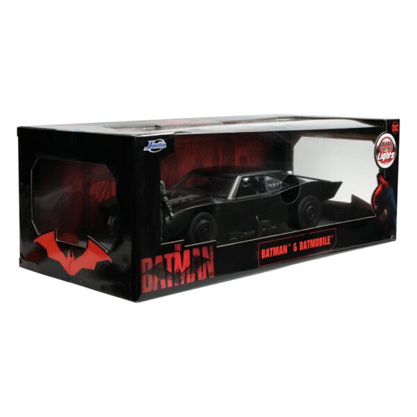 Batman 2022 Hollywood Rides Diecast Model 1/18 2022 Batmobile with Figura