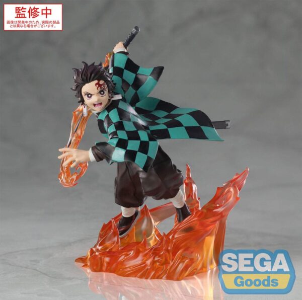 Demon Slayer: Kimetsu no Yaiba Xross Link Anime PVC Szobor Tanjiro Kamado 15 cm