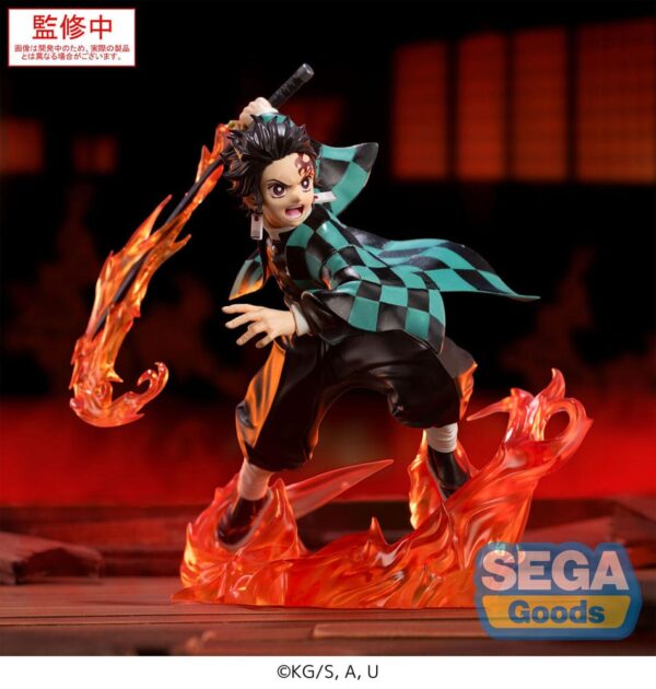 Demon Slayer: Kimetsu no Yaiba Xross Link Anime PVC Szobor Tanjiro Kamado 15 cm