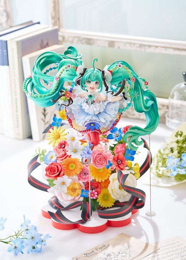Character Vocal Series 01: Hatsune Miku PVC Szobor 1/7 Hatsune Miku: Japan Live Tour 2025 Blooming 32 cm