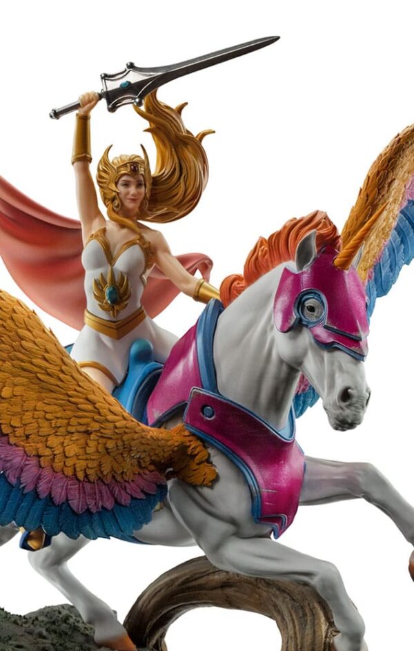 Masters of the Universe BDS Art Scale Szobor 1/10 She-Ra and Swiftwind 42 cm
