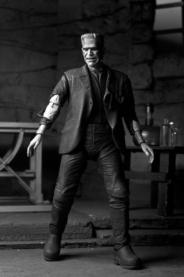 Universal Monsters Akció Figura Ultimate Frankenstein's Monster (Bride of Frankenstein) (B&W) 18 cm