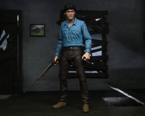 The Evil Dead Akció Figura Ultimate Ash 18 cm