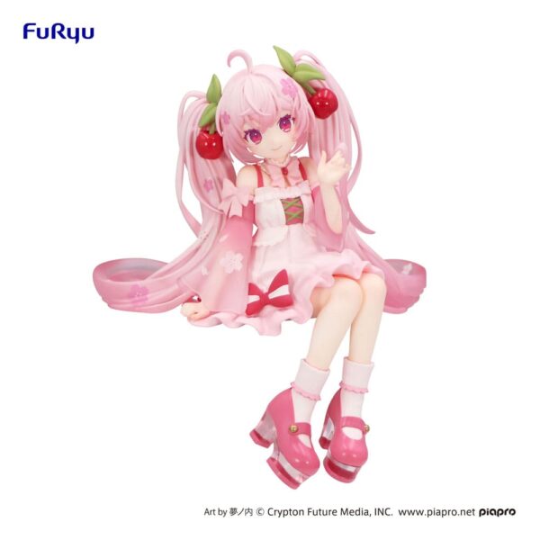 Hatsune Miku Noodle Stopper PVC Szobor Sakura Miku 2025 14 cm