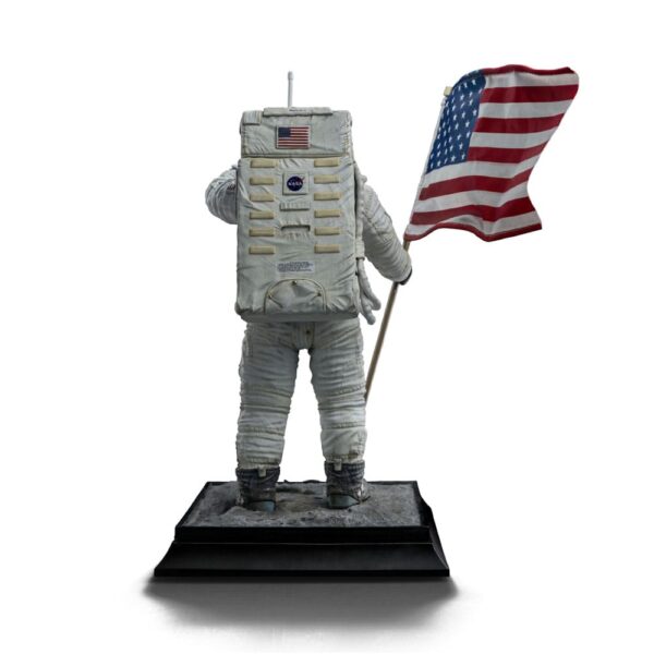 NASA Art Scale Szobor 1/10 Apollo 11 Astronaut 23 cm