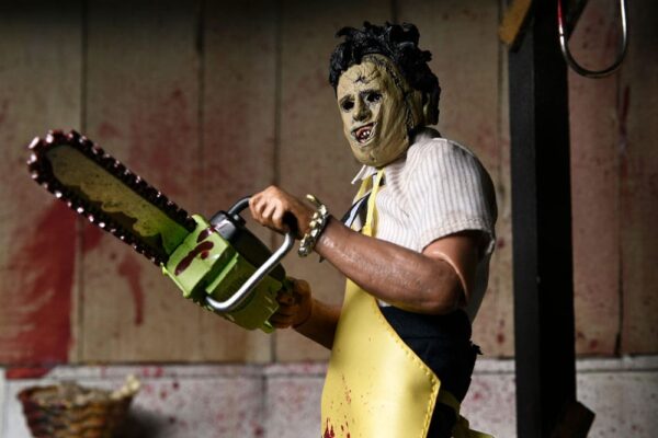 Texas Chainsaw Massacre Clothed Akció Figura Leatherface 20 cm