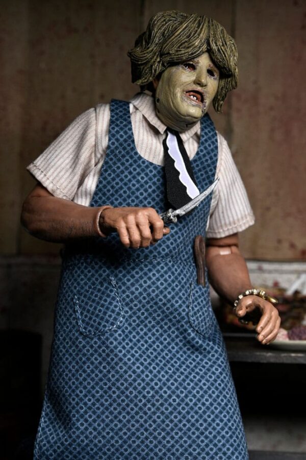 Texas Chainsaw Massacre Clothed Akció Figura Leatherface with Old Lady Mask 20 cm Texas Chainsaw Massacre Clothed Akció Figura Leatherface with Old Lady Mask 20 cm