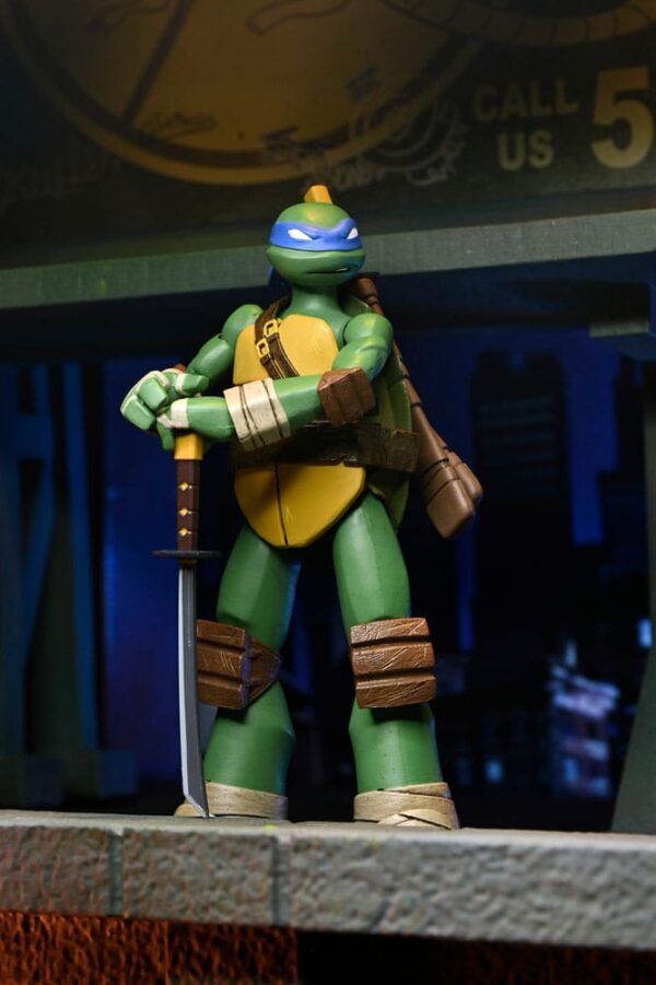 Teenage Mutant Ninja Turtles Akció Figura Ultimate Leonardo 18 cm