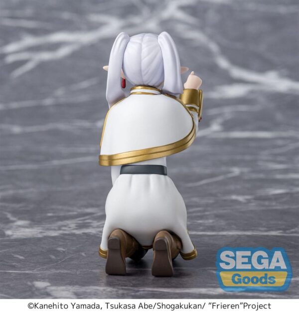 Frieren: Beyond Journey's End PM Perching PVC Szobor Frieren Poking Something 10 cm