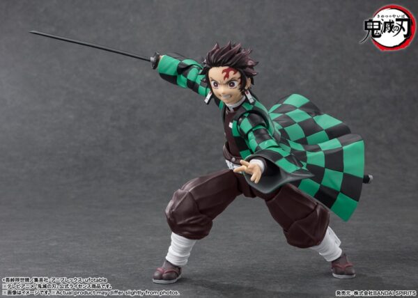 Demon Slayer: Kimetsu no Yaiba S.H. Figuarts Akció Figura Tanjiro Kamado 14 cm Demon Slayer: Kimetsu no Yaiba S.H. Figuarts Akció Figura Tanjiro Kamado 14 cm