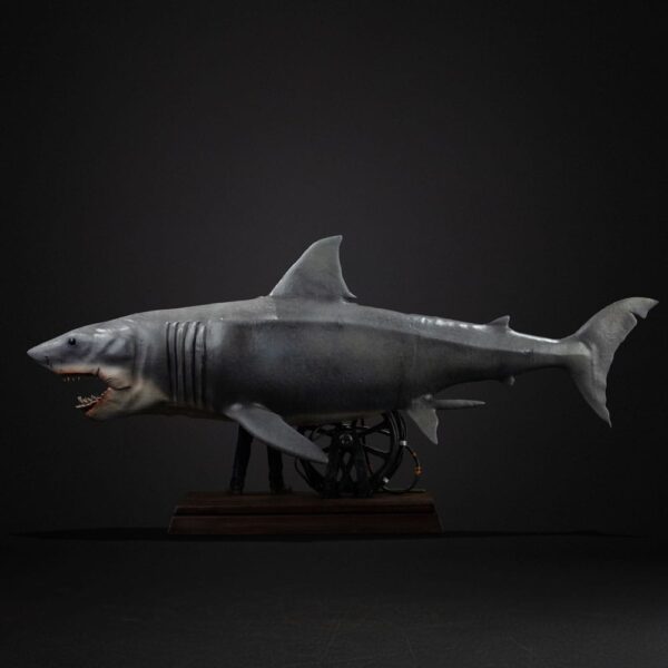 Jaws Deluxe Art Scale Szobor 1/10 Steven Spielberg Jaws 50th anniversary 27 cm Jaws Deluxe Art Scale Szobor 1/10 Steven Spielberg Jaws 50th anniversary 27 cm