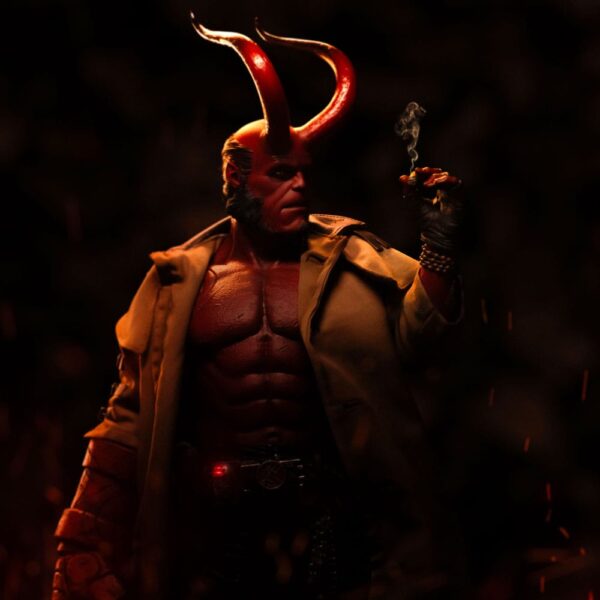 Hellboy Deluxe Art Scale Szobor 1/4 Hellboy cm Hellboy Deluxe Art Scale Szobor 1/4 Hellboy cm