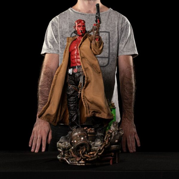 Hellboy Deluxe Art Scale Szobor 1/4 Hellboy cm Hellboy Deluxe Art Scale Szobor 1/4 Hellboy cm