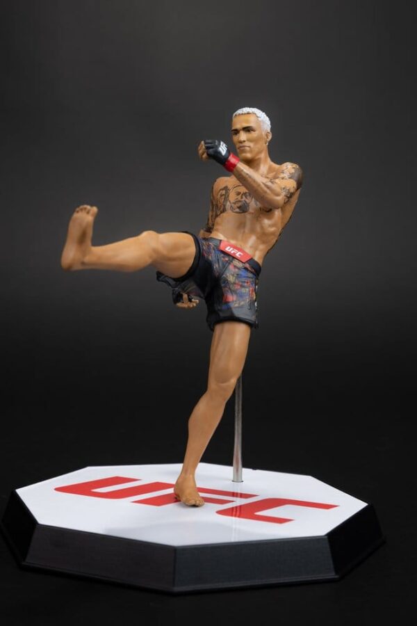 UFC Posed PVC Szobor Charles Oliveira 17 cm