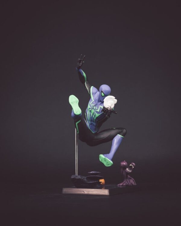 Marvel Rivals Collection Gamerverse 1/6 Akció Figura Spider-Man (Platinum Edition) 26 cm