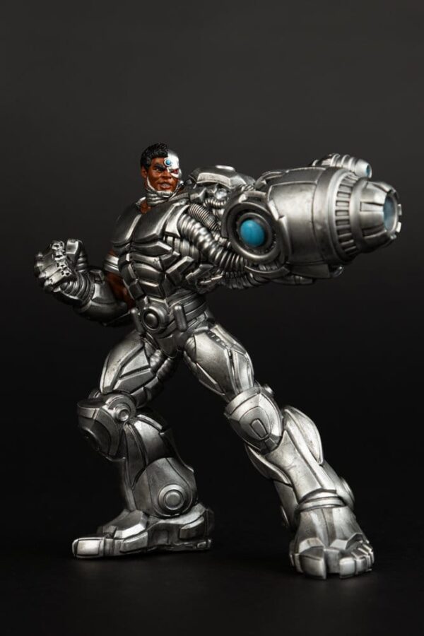DC Direct Collector Vinyl Szobor Cyborg 12 cm