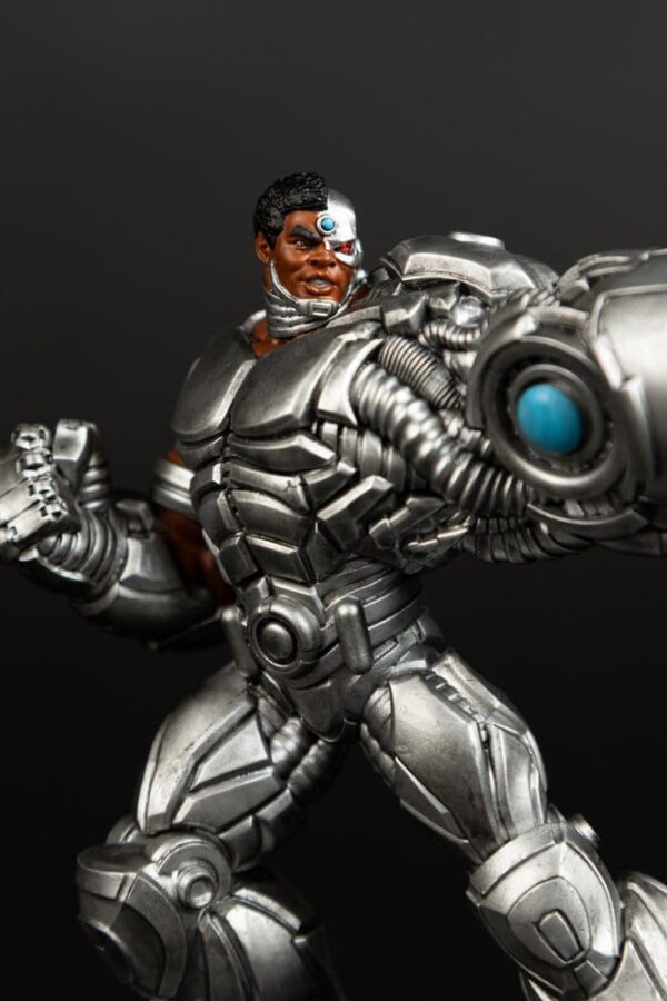 DC Direct Collector Vinyl Szobor Cyborg 12 cm