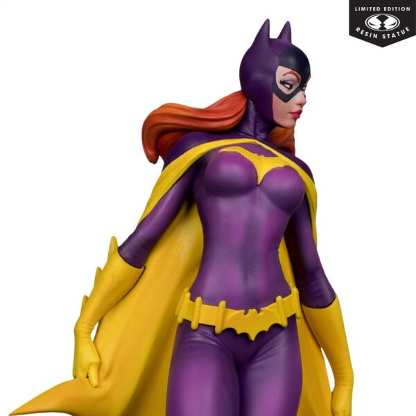 DC Cover Girls Szobor 1/8 Batgirl by J. Scott Campbell 25 cm