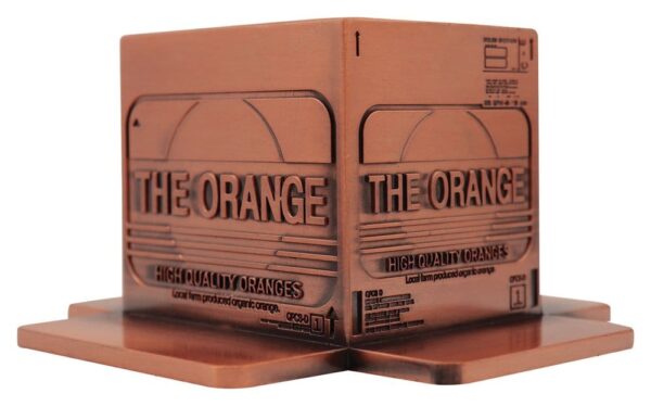 Metal Gear Solid 2 Replika Cardboard Box Antique Gold Metal Gear Solid 2 Replika Cardboard Box Antique Gold