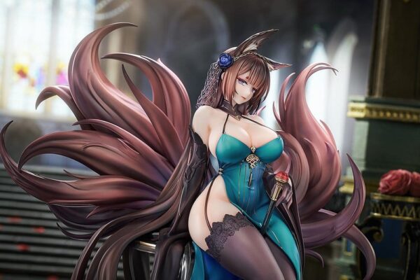Azur Lane PVC Szobor 1/7 Amagi: Throne of Fallen Petals Ver. 27 cm