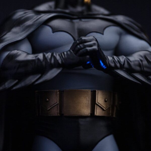 DC Comics Art Scale Szobor 1/10 Batman Trinity (CCXP Exclusive 2025) 31 cm DC Comics Art Scale Szobor 1/10 Batman Trinity (CCXP Exclusive 2025) 31 cm