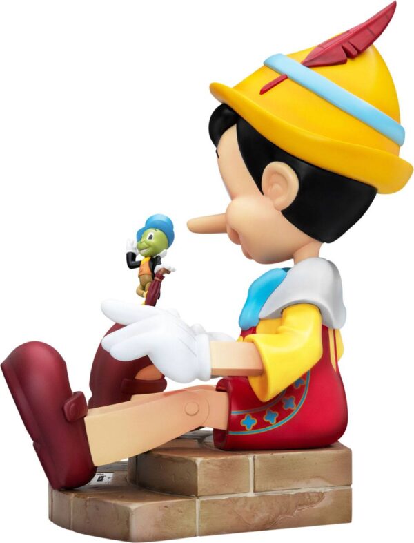 Disney Master Craft Szobor Pinocchio 27 cm Disney Master Craft Szobor Pinocchio 27 cm