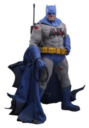 Batman: The Dark Knight Returns Comic Masterpiece Akció Figura 1/6 Batman (Battle Damaged Version) 32 cm