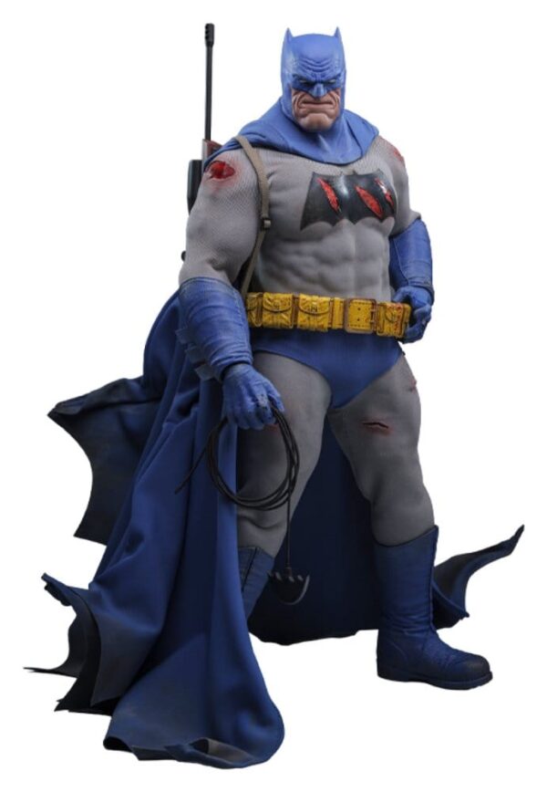 Batman: The Dark Knight Returns Comic Masterpiece Akció Figura 1/6 Batman (Battle Damaged Version) 32 cm